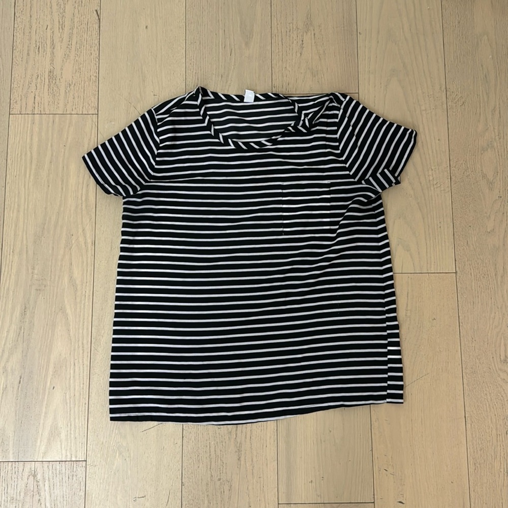 Black and white short sleeve striped blouse